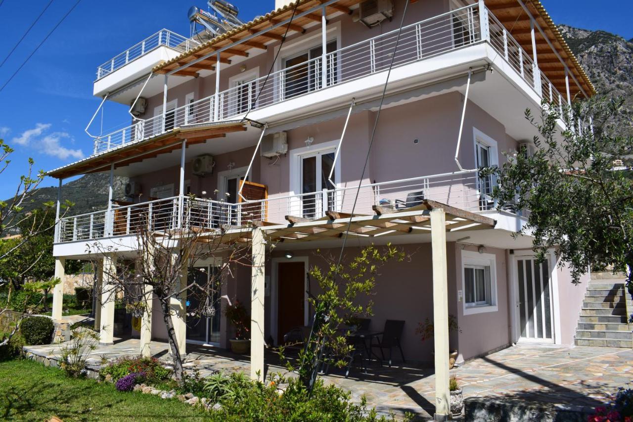 Studio Holiday Kalamata Exterior photo
