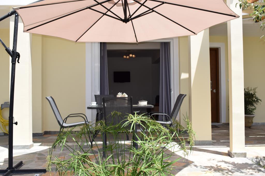 Studio Holiday Kalamata Exterior photo