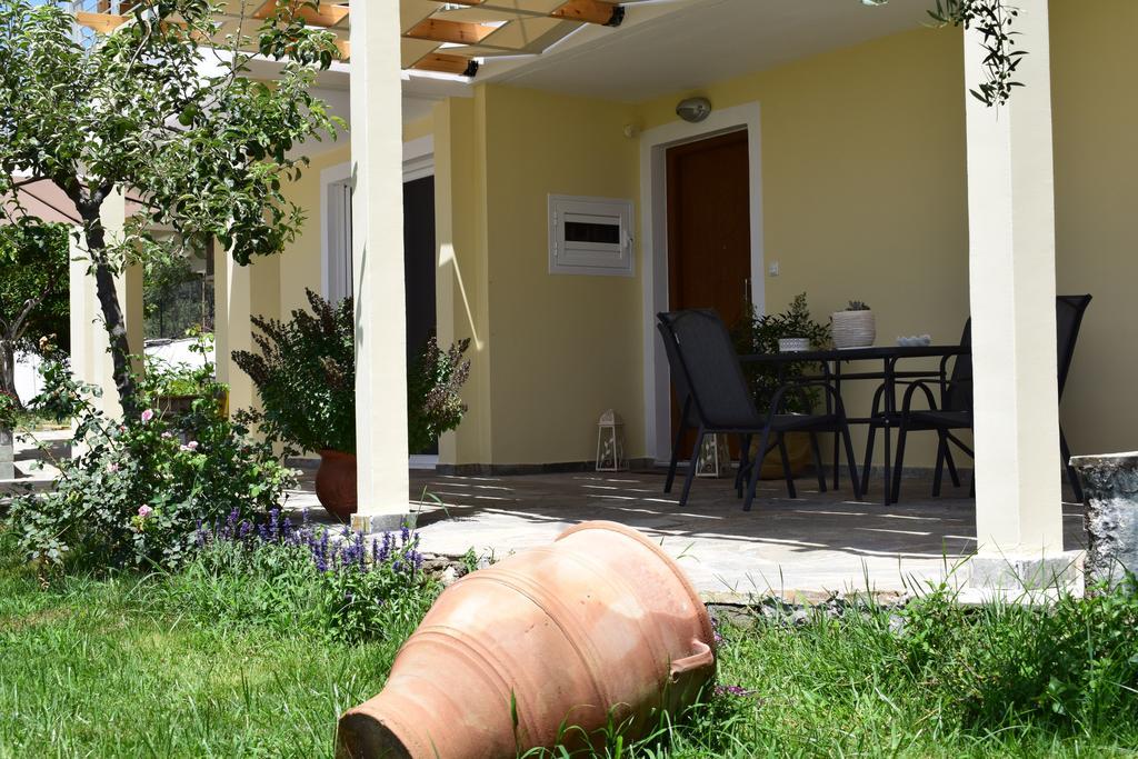 Studio Holiday Kalamata Exterior photo